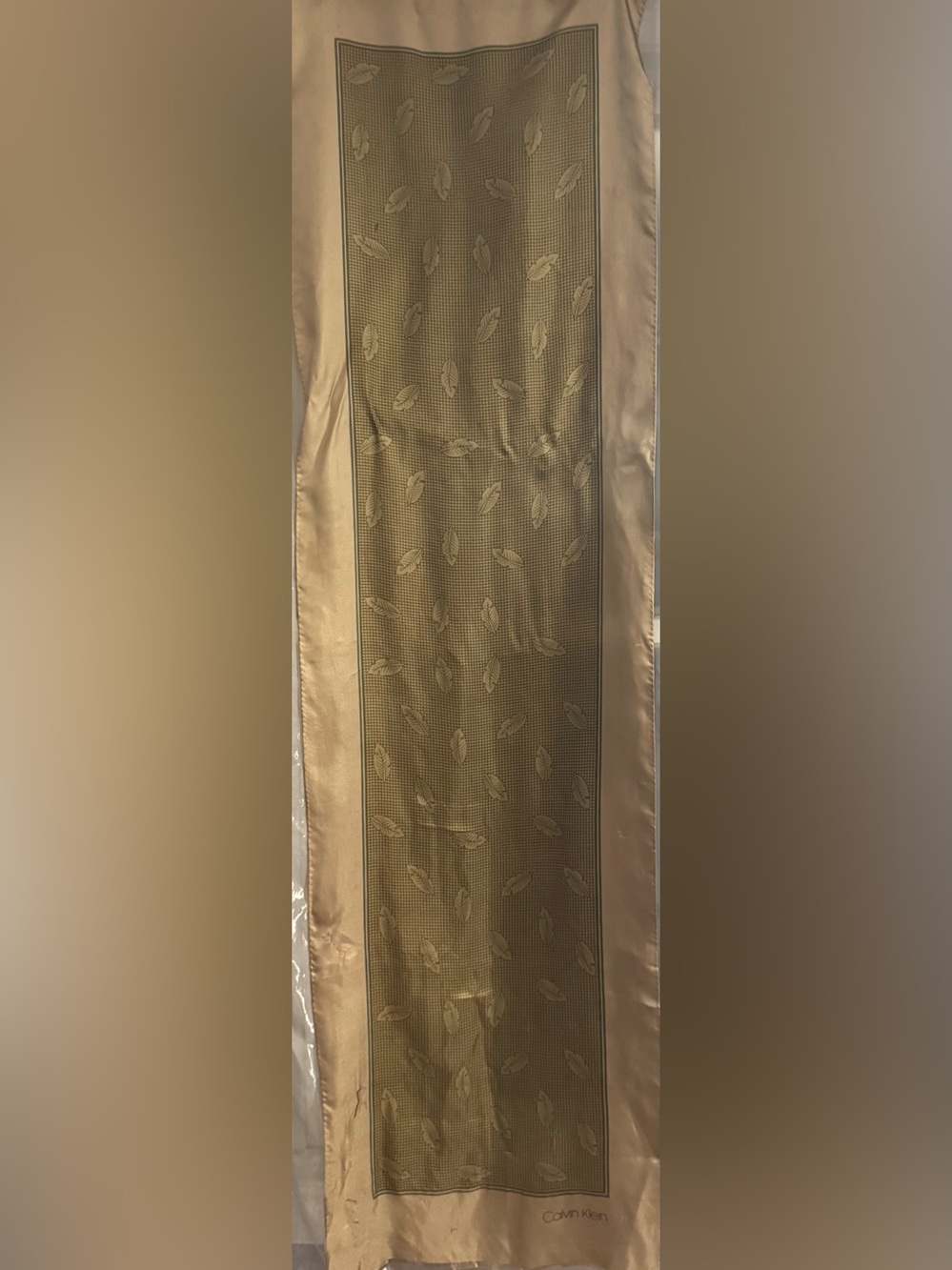 CALVIN KLEIN x VINTAGE 90's rectangle silk scarf leaf motif fall brown